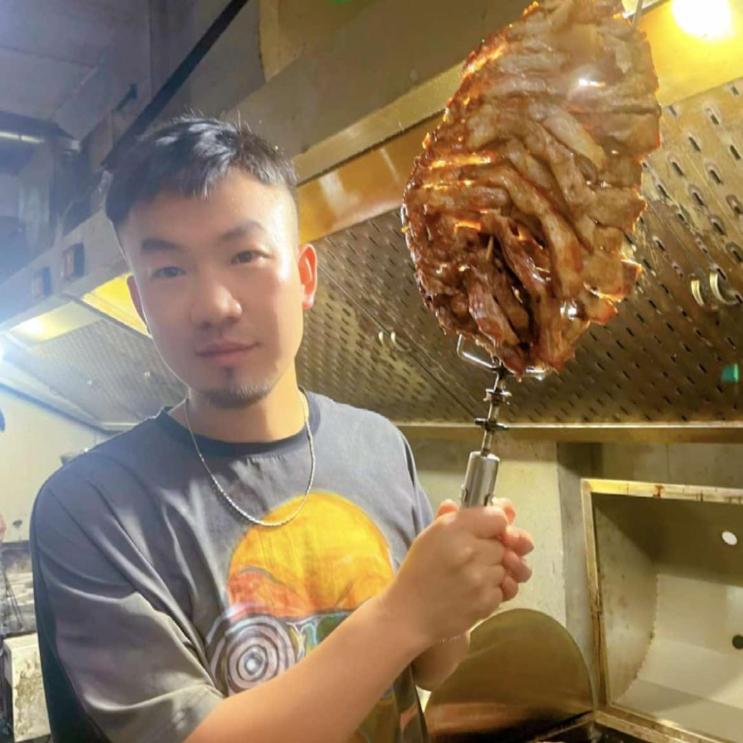 小胡子烧烤官方号