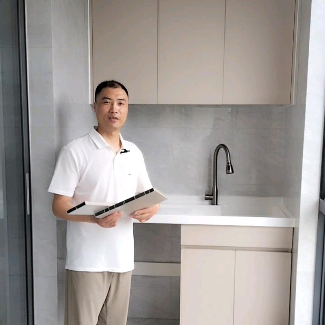 重庆铝合金洗衣柜定制工厂黄师傅