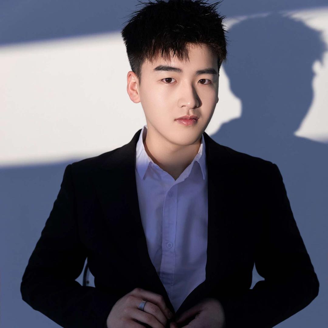 封丘金瀚美发金瀚（烫染专家）