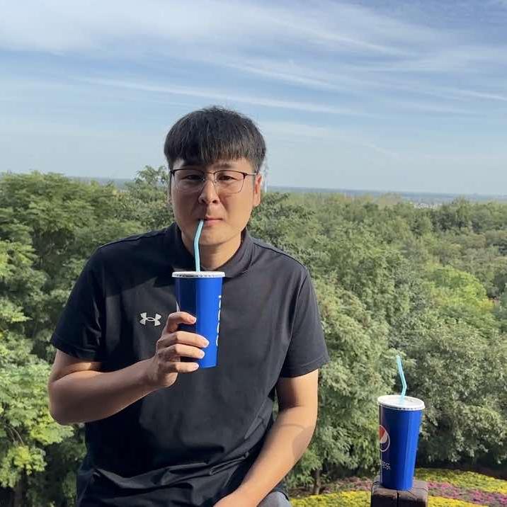 威威.