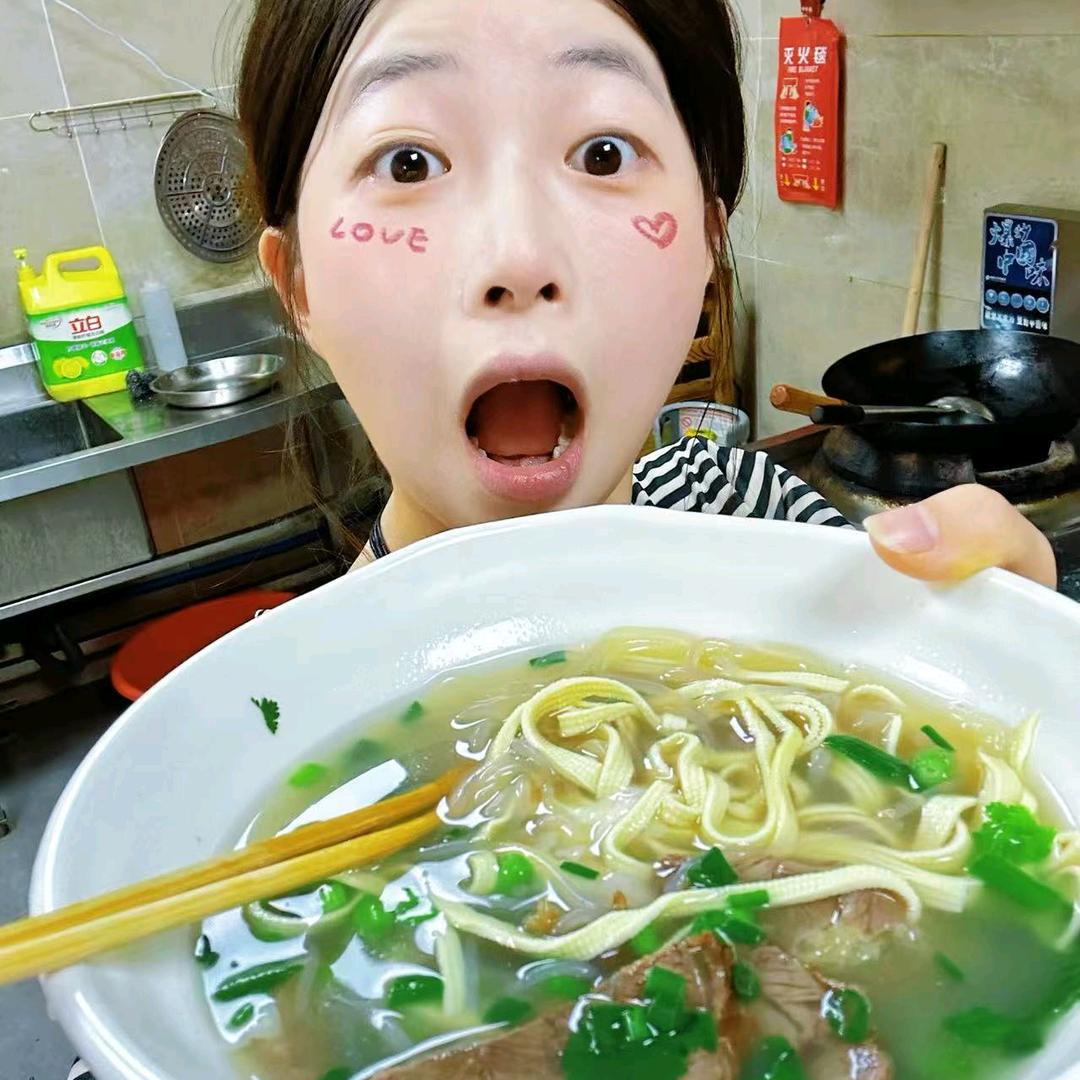 暖呼呼牛肉汤
