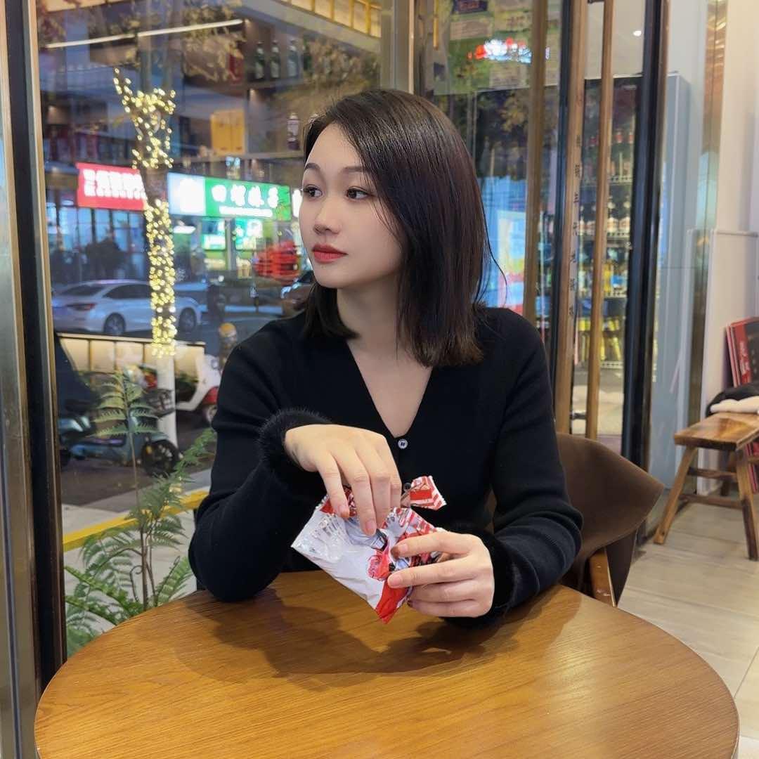 铁锅年代（磨店街店老板娘）