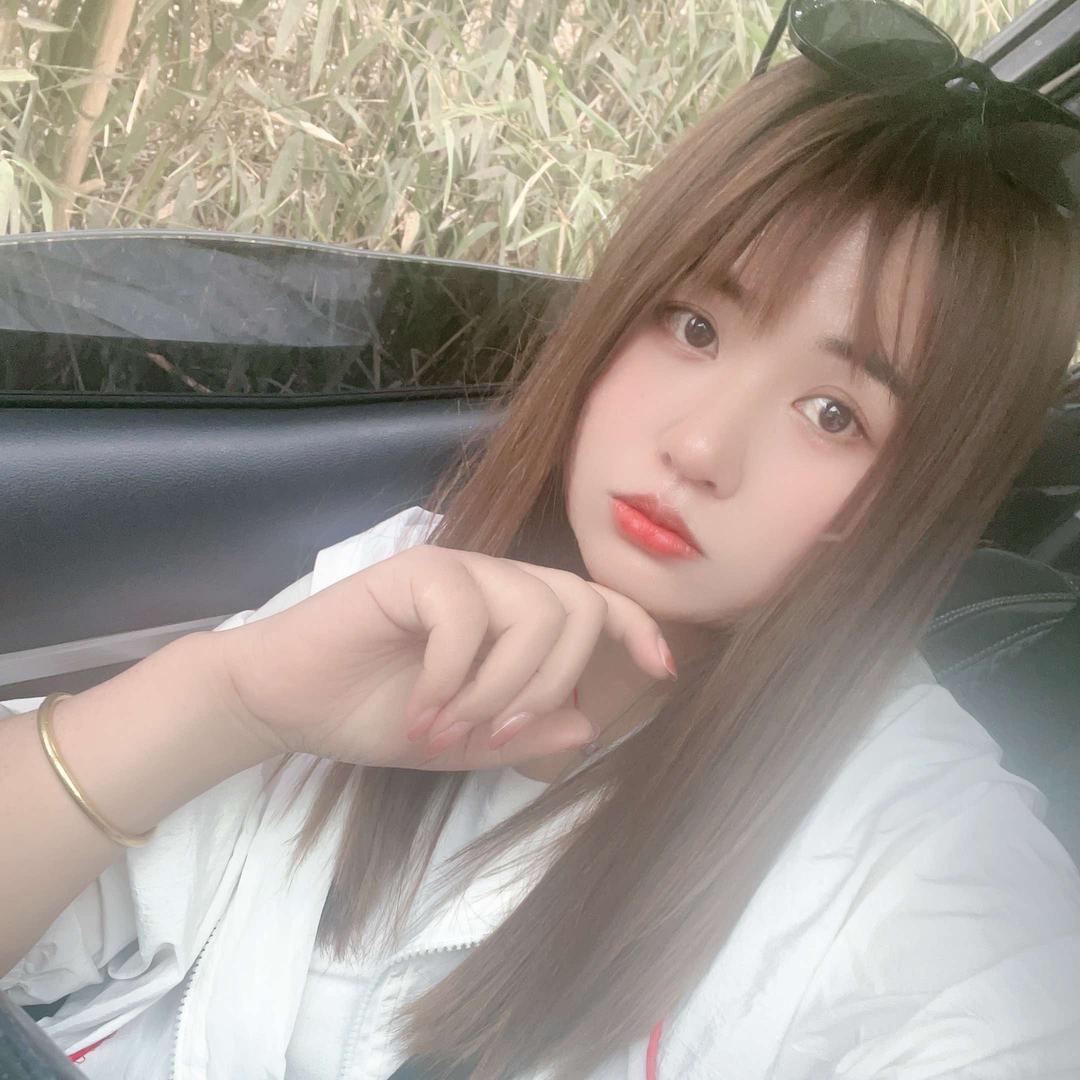 栖花里美妆护肤石林雨婷