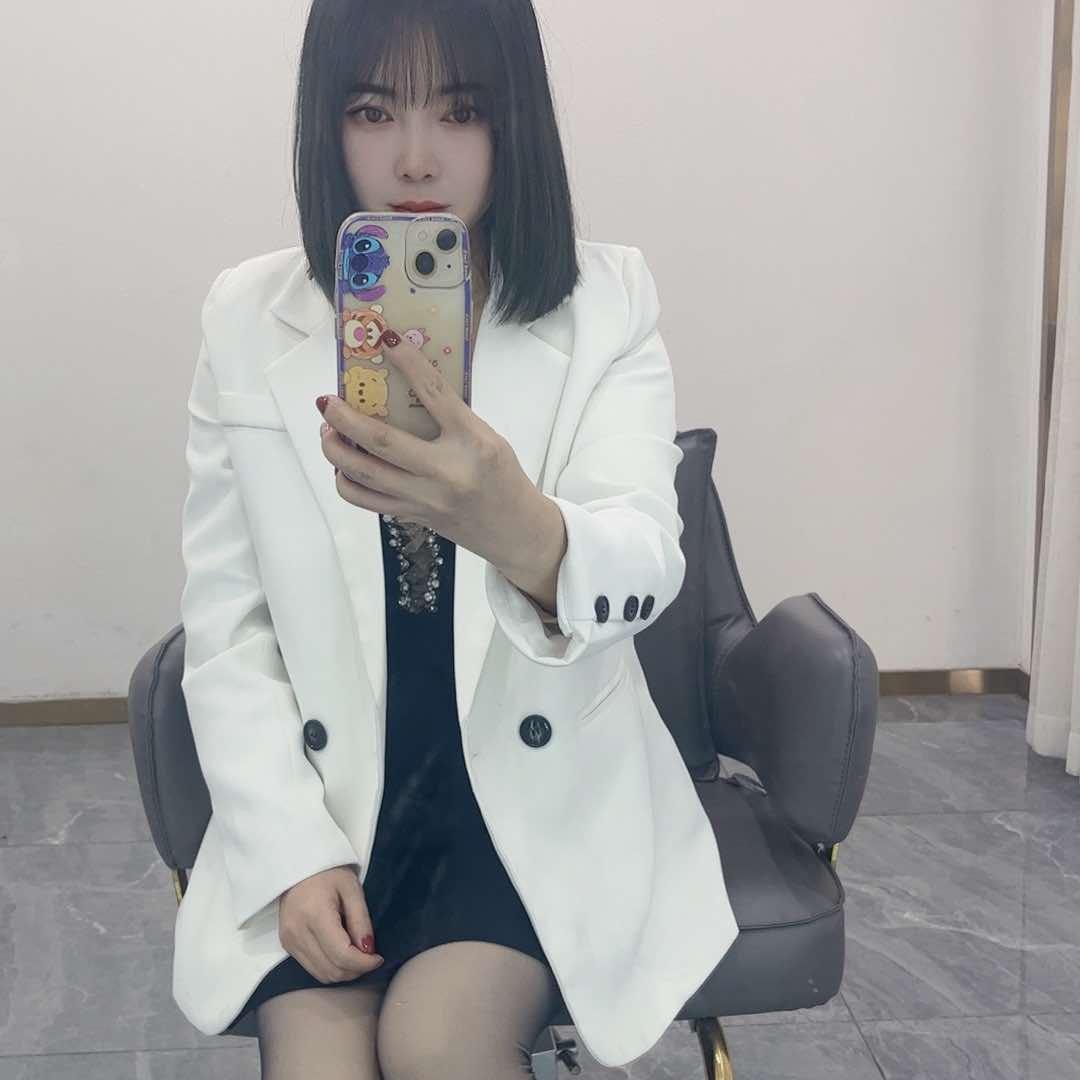 随县三里岗艾美化妆品店