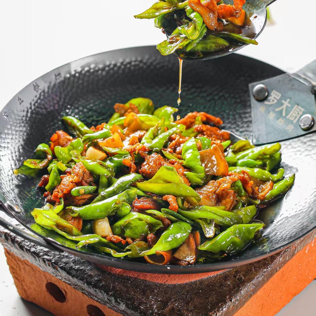 罗大厨·辣椒炒肉(银泰百货店)官方号