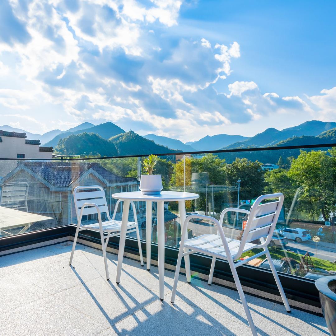 啄木鸟丨山野溯溪·旷野星空·度假民宿