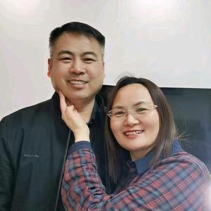 小叮当日用百货彩妆批发