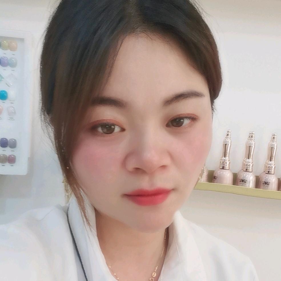 @初见美甲美睫店