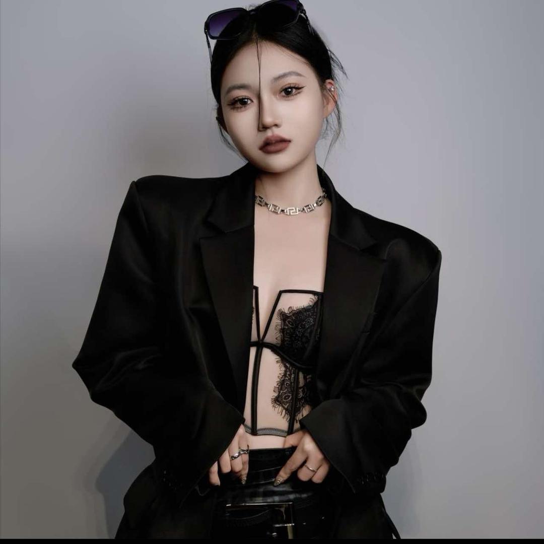 媞密化妆师牛牛