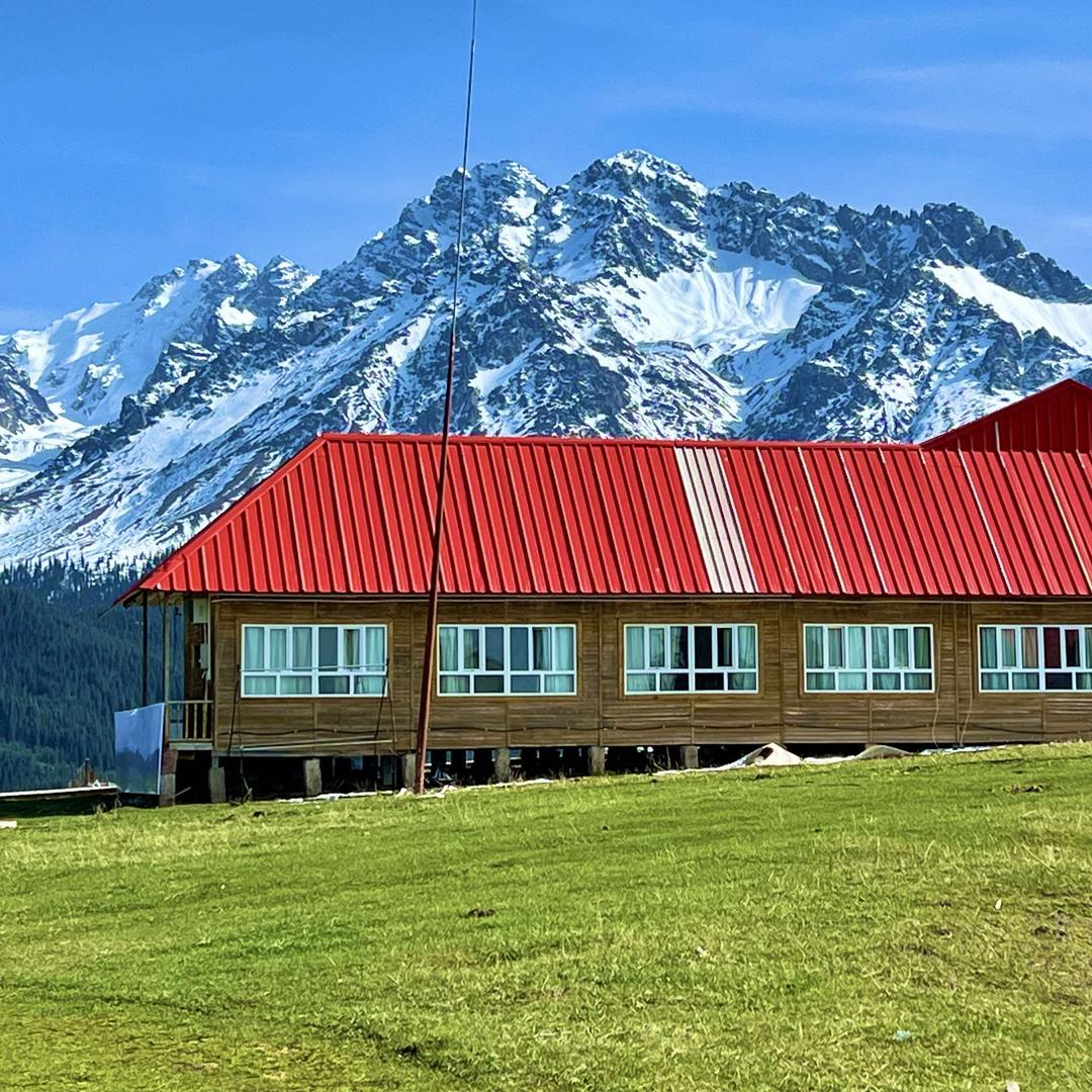 鹿角湾-天山牧场