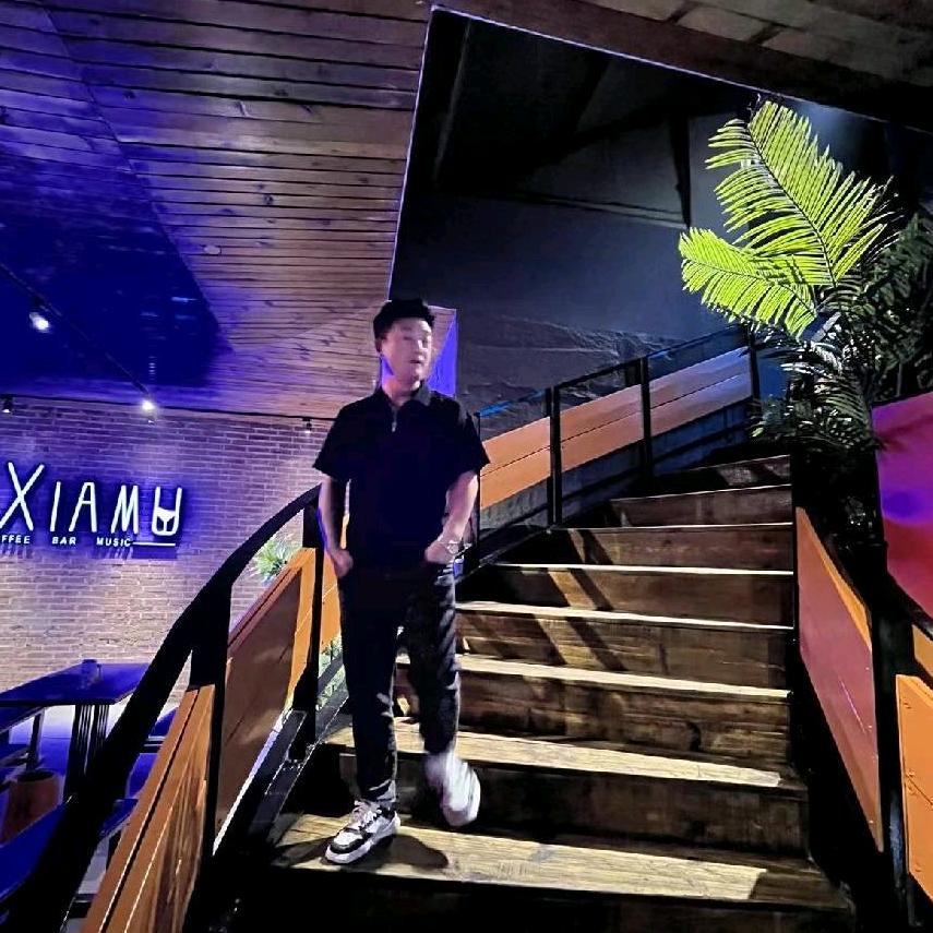 亿星坊Sir北道1店店长