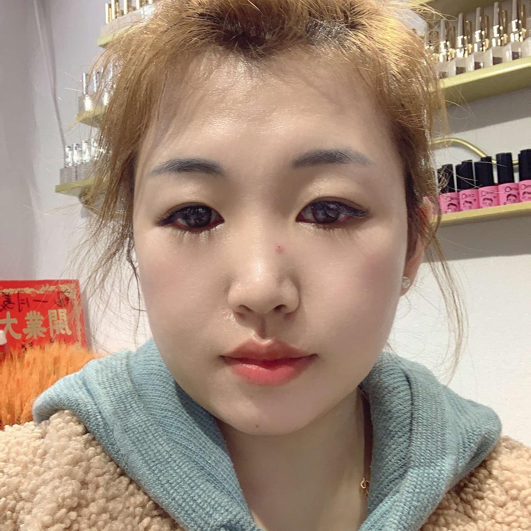 一月美甲美睫