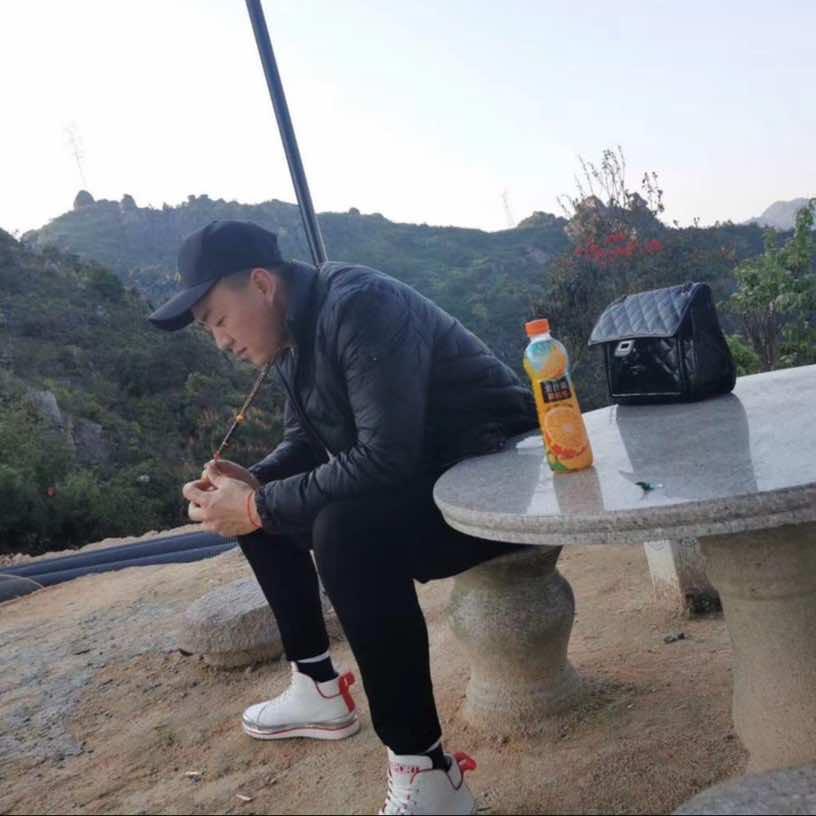 黔来沪贵州地摊火锅