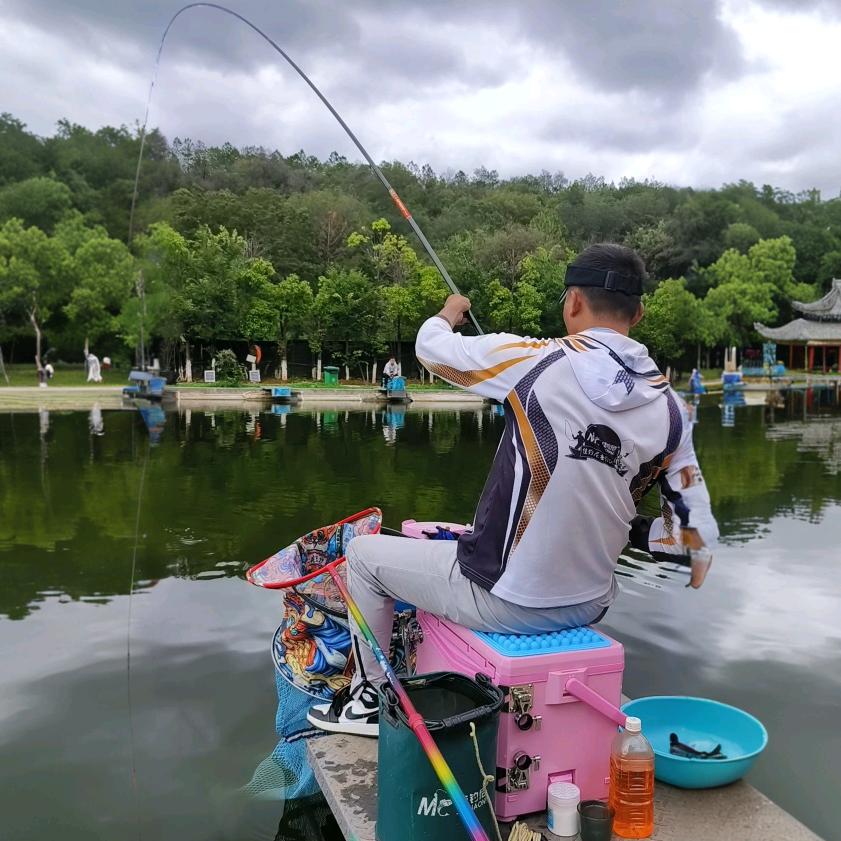 华少垂钓俱乐部