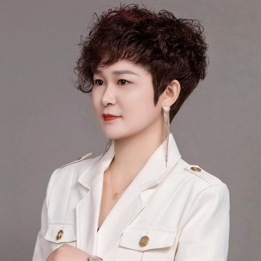 南京黛妮时尚假发（小王老师）