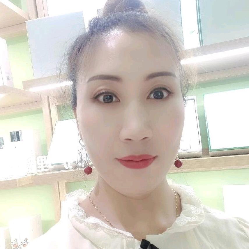 小芈栖花里（洗脸洗头）