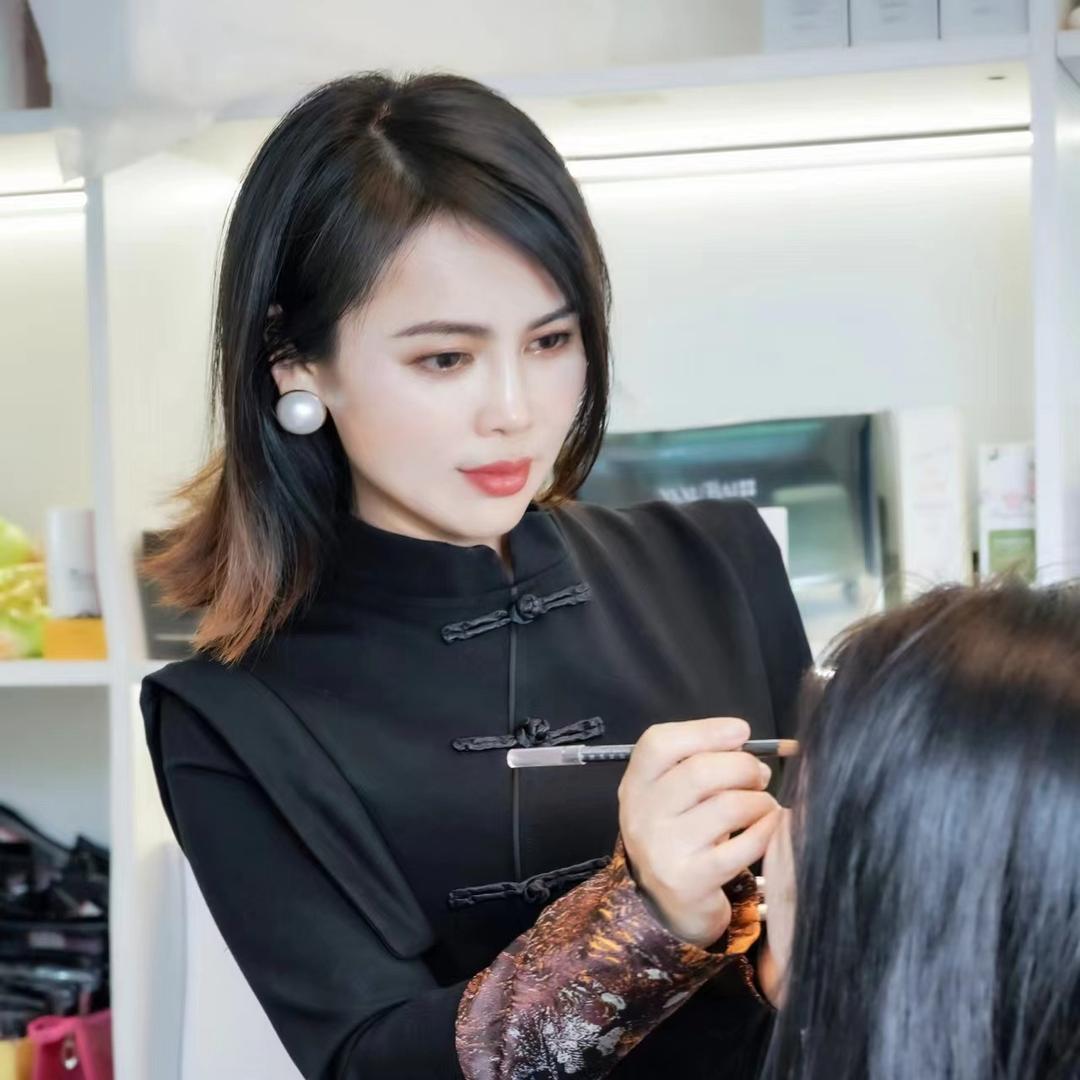 大足眉型设计～红梅姐