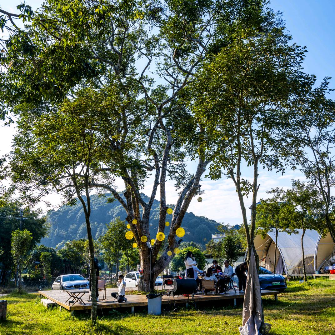 悦山宿溪奢野营地官方号