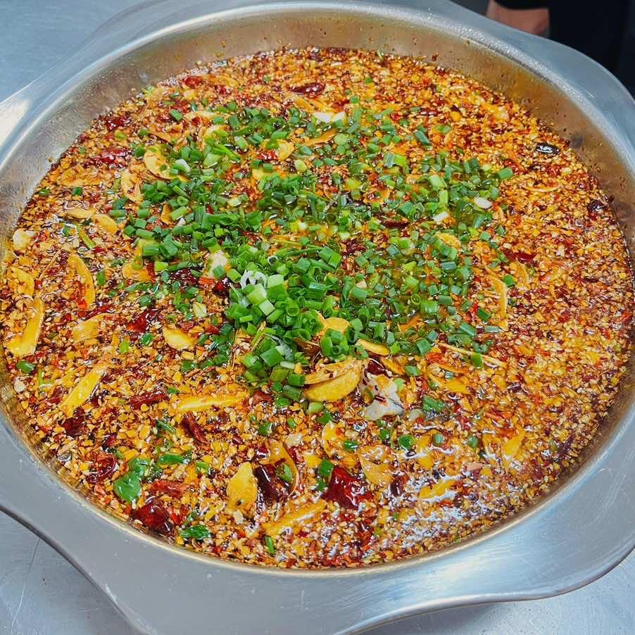 昊鑫酸菜鱼(安宁店)官方号