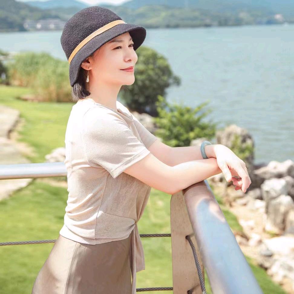 涵芬头疗艾灸美容（十年老店）