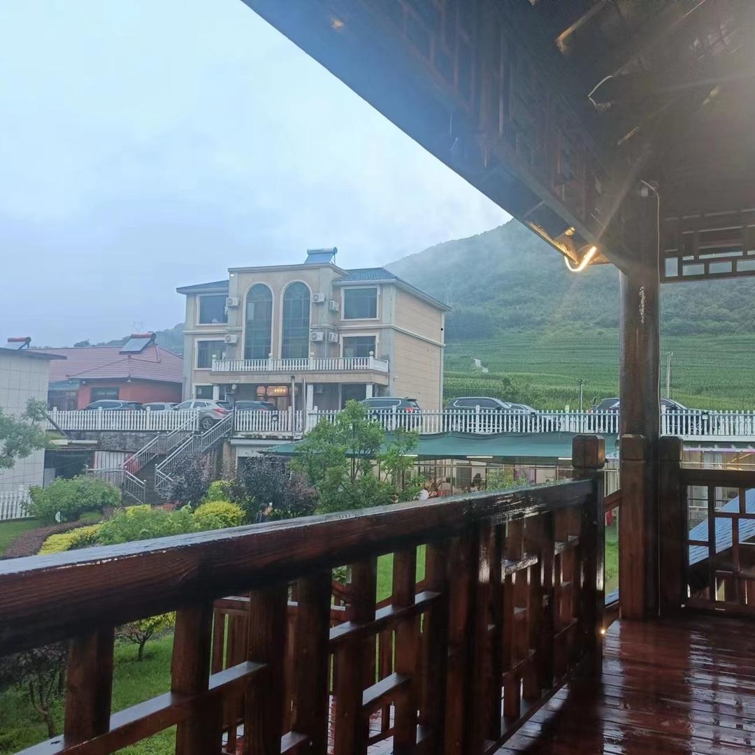 青山沟镇府君阁酒店