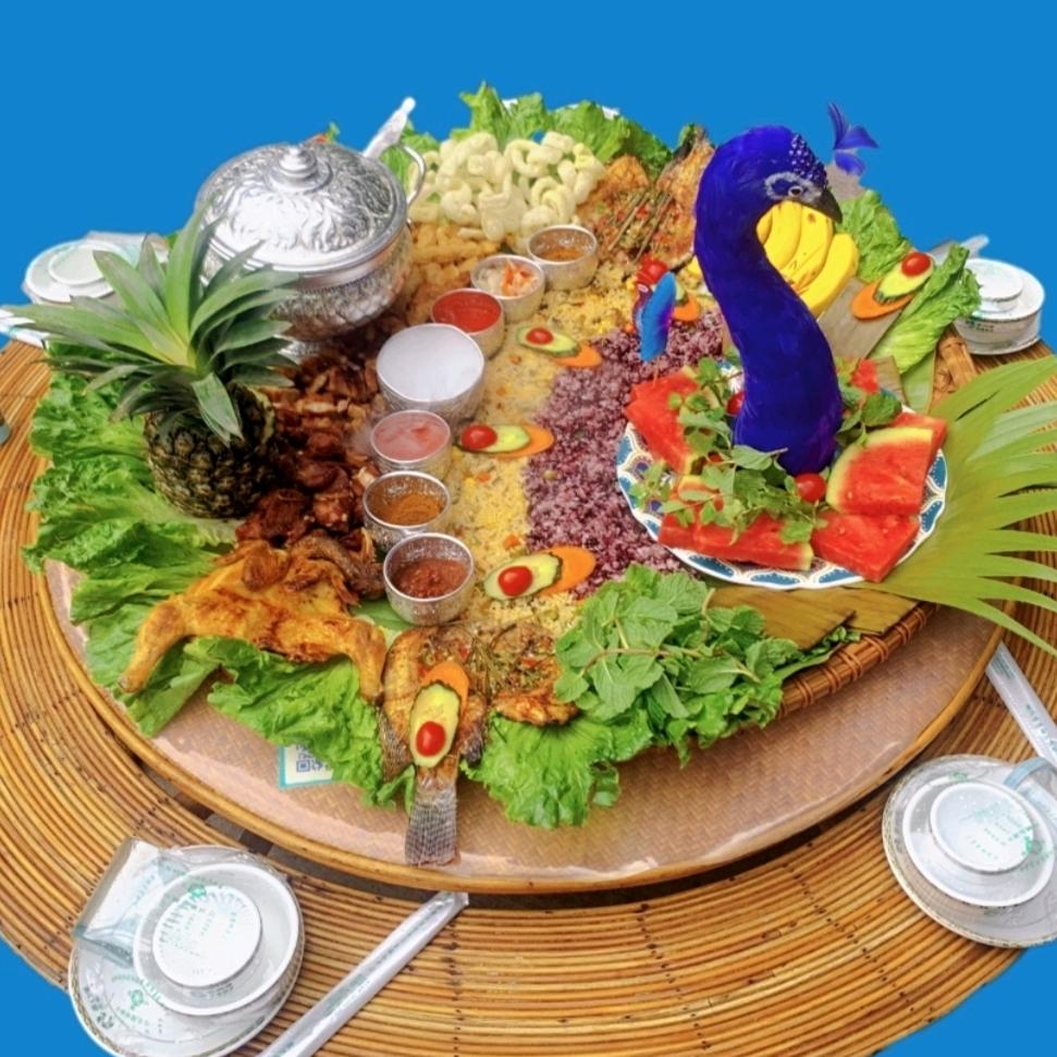 三公里烤鸡·傣家菜·孔雀宴手抓饭官方号