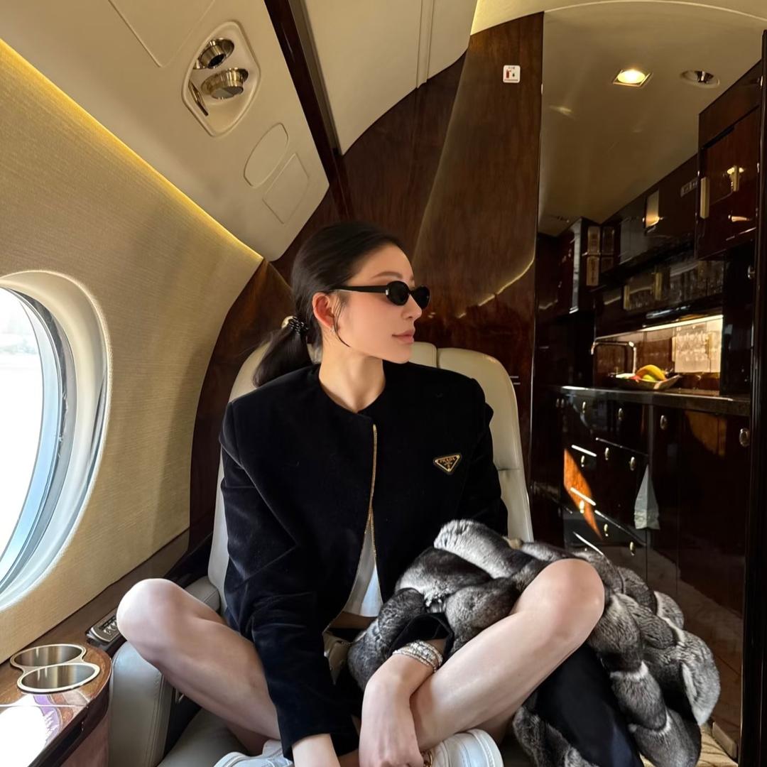 出口成衣折扣店lili