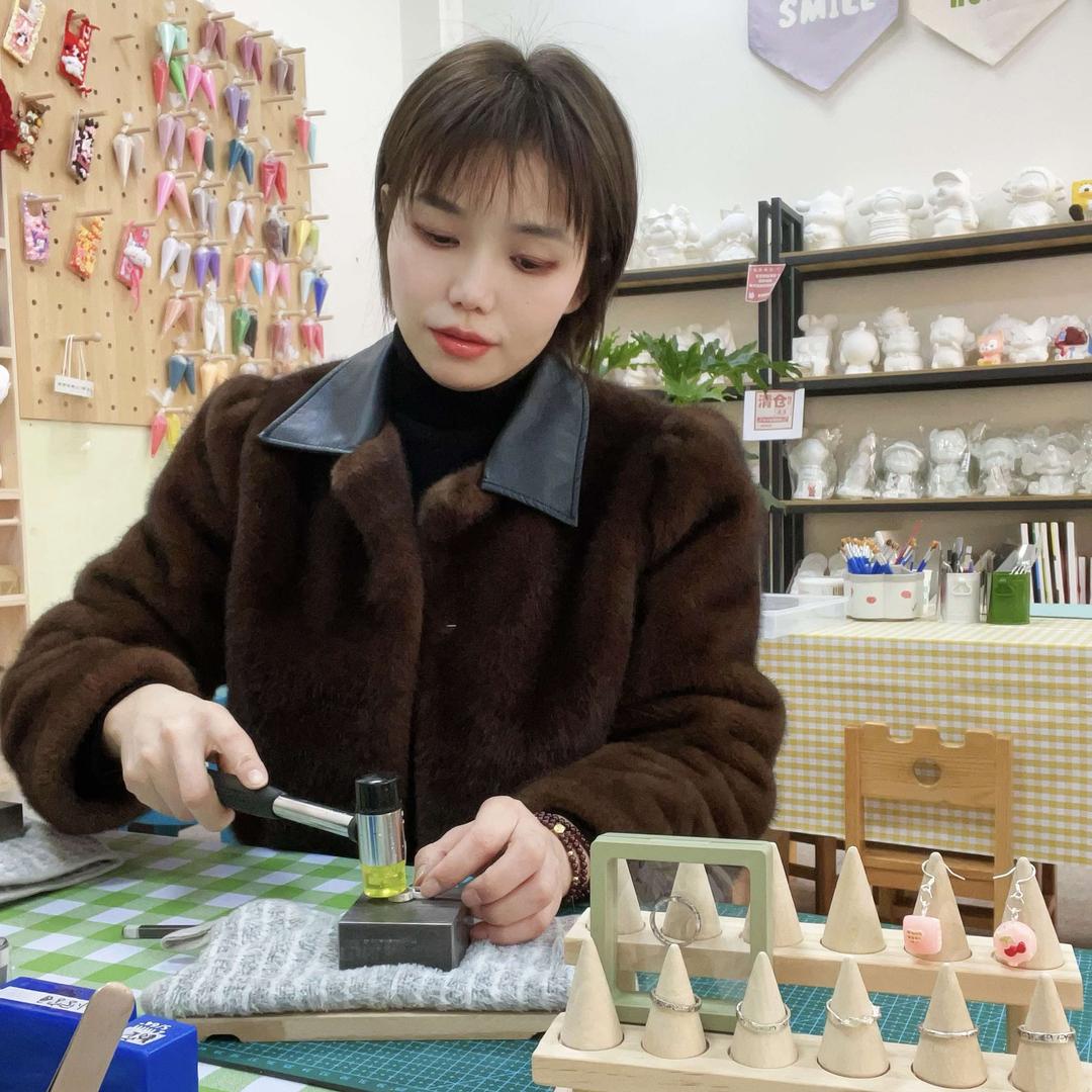 咪呀咪呀DIY手工坊·银饰·香熏官方号