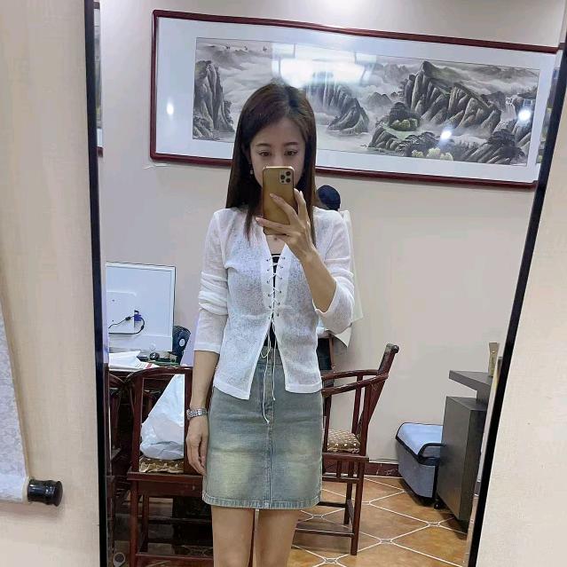 莱莱12直播号
