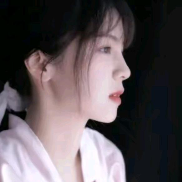 青儿应季服装