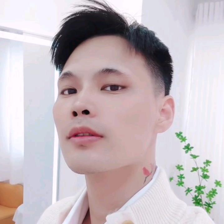 福州胡伟发型工作室