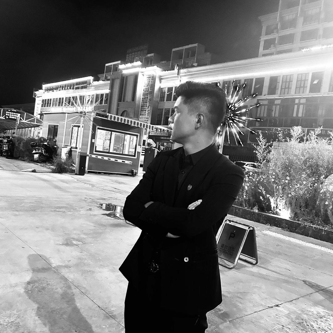 华沐温泉任先生🧑‍🏫