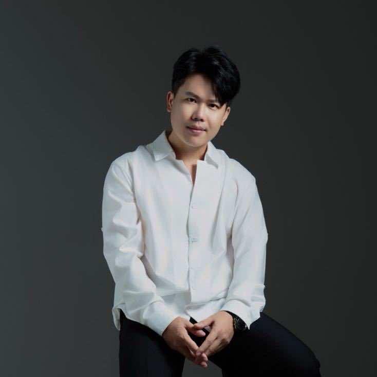 创美老黄（素人觉醒）