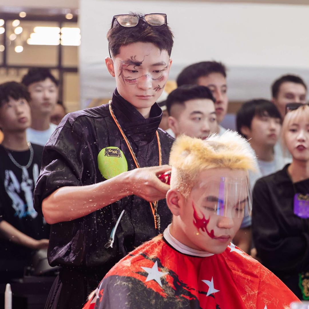 俊洋大神-泸州千禧男实发型设计