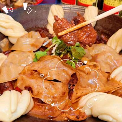 小方桌地锅鸡濉溪店