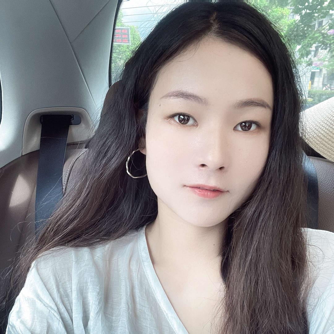 皙诗恋 勤勤