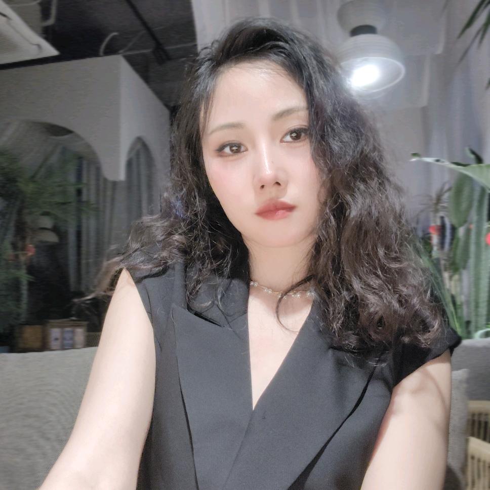 化妆师MEIMEI
