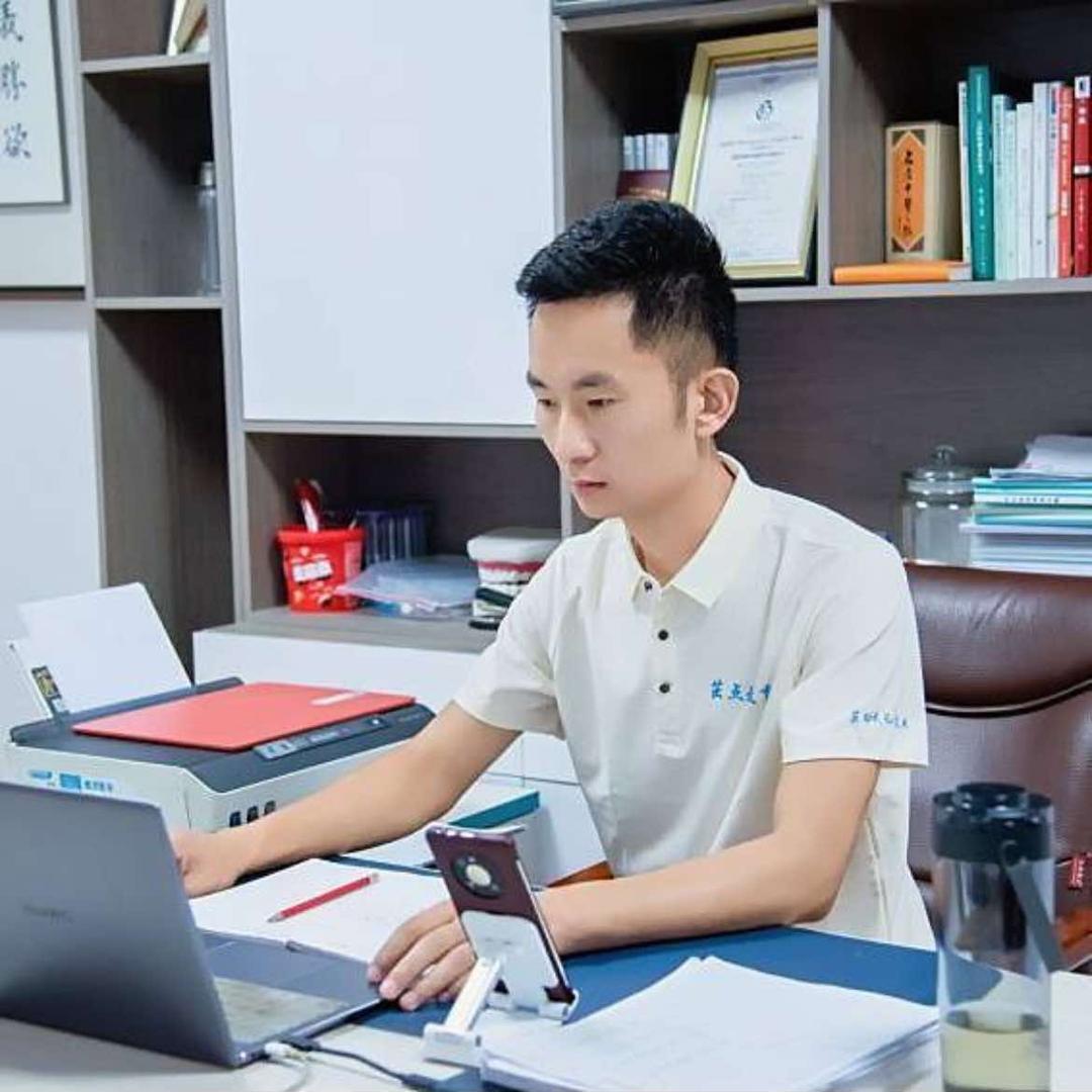 茁点语训教育