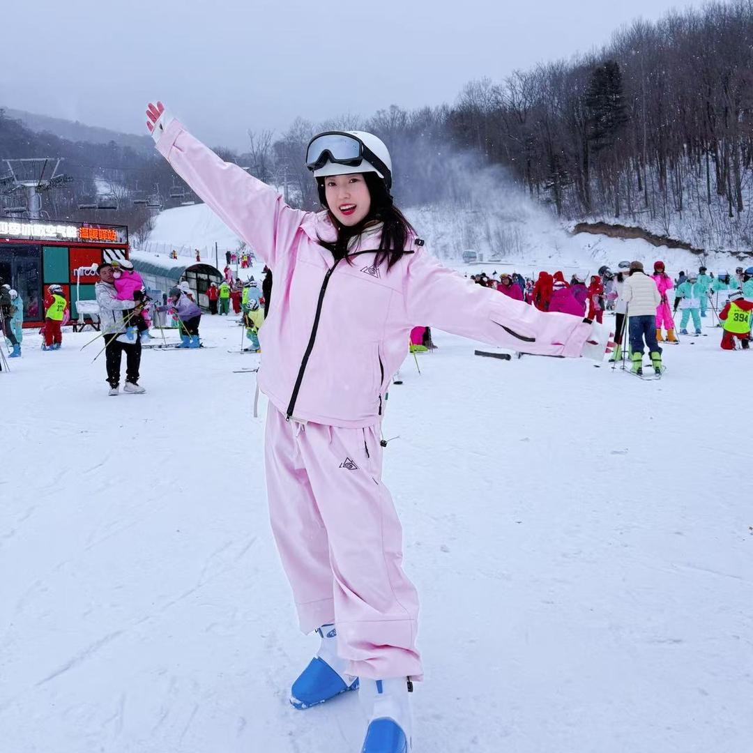 纯玩旅游宅美美（哈尔滨雪乡）