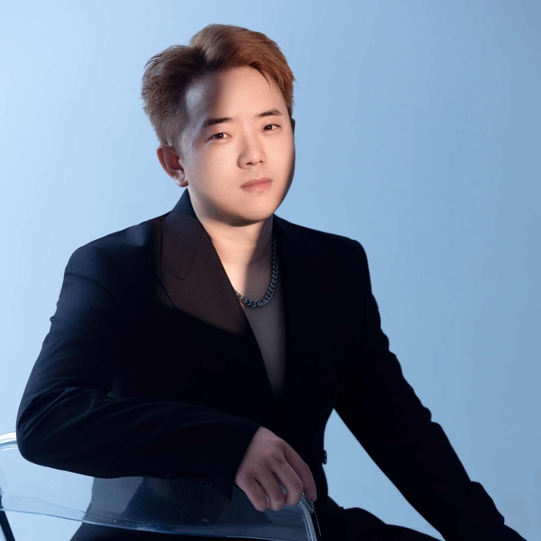 宜阳烫发专家盖文