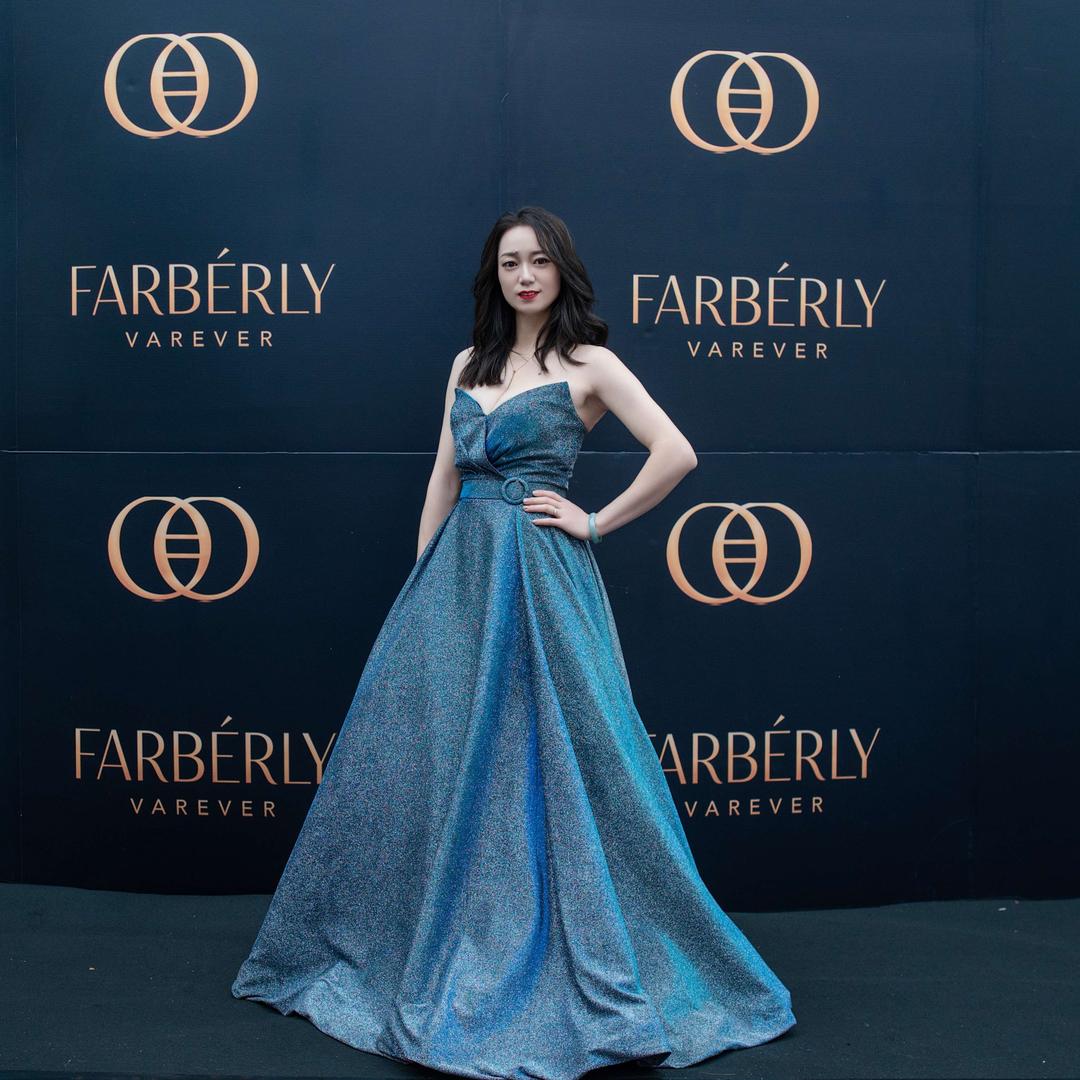 洛颐💕法伯丽区域经理