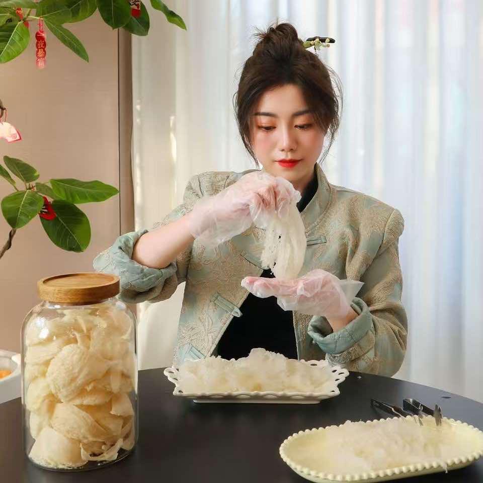 颐盏鲜炖燕窝花胶