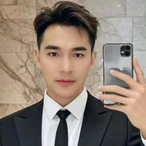 云广前沿专业烫染工作室