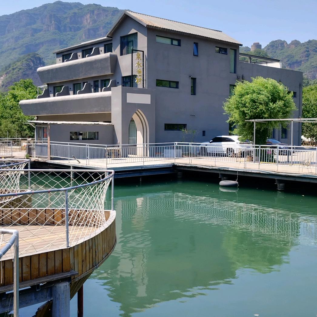 蓟县刘姐泉水鱼村农家院