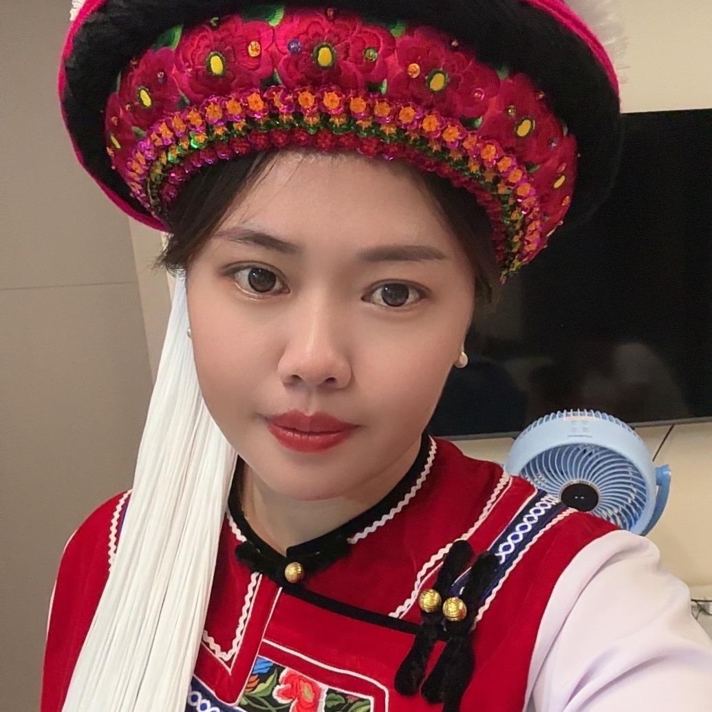 在大理开民宿的悠悠