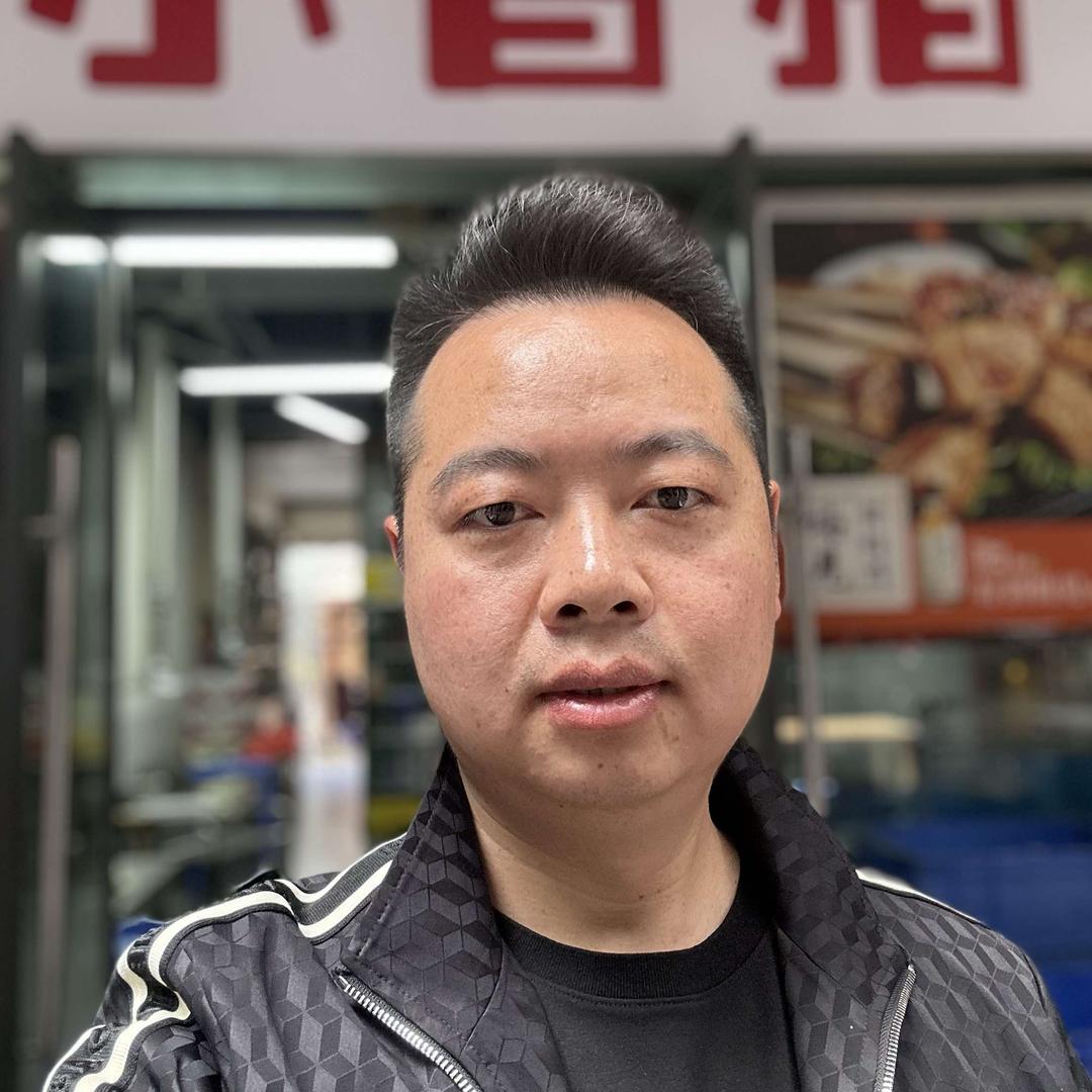 涛哥在广元做小香猪和雪花牛肉