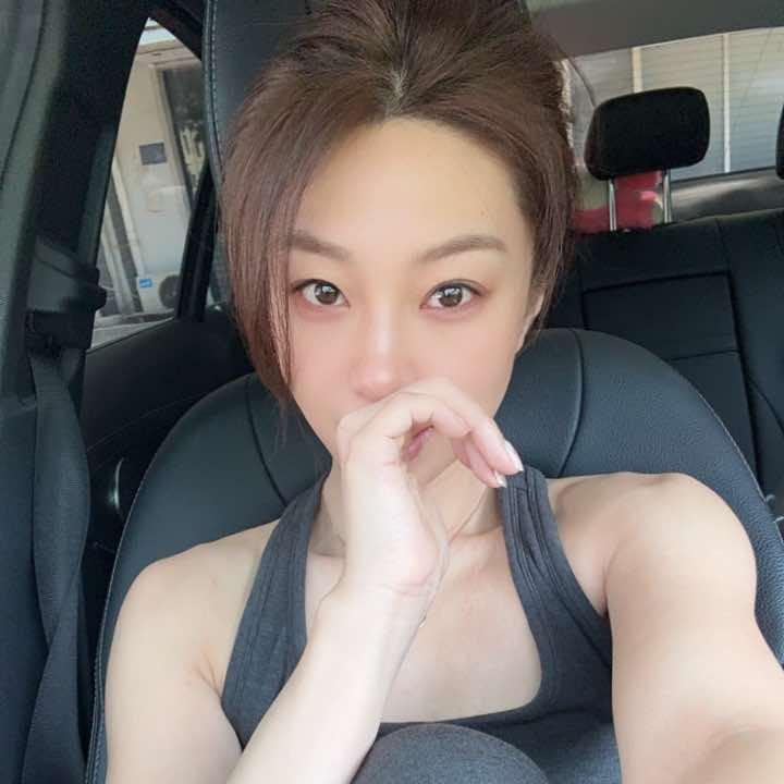 新姐老刀修面 采耳 皮肤管理