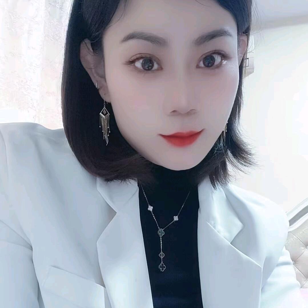 梅姐  恩施龙凤珠宝