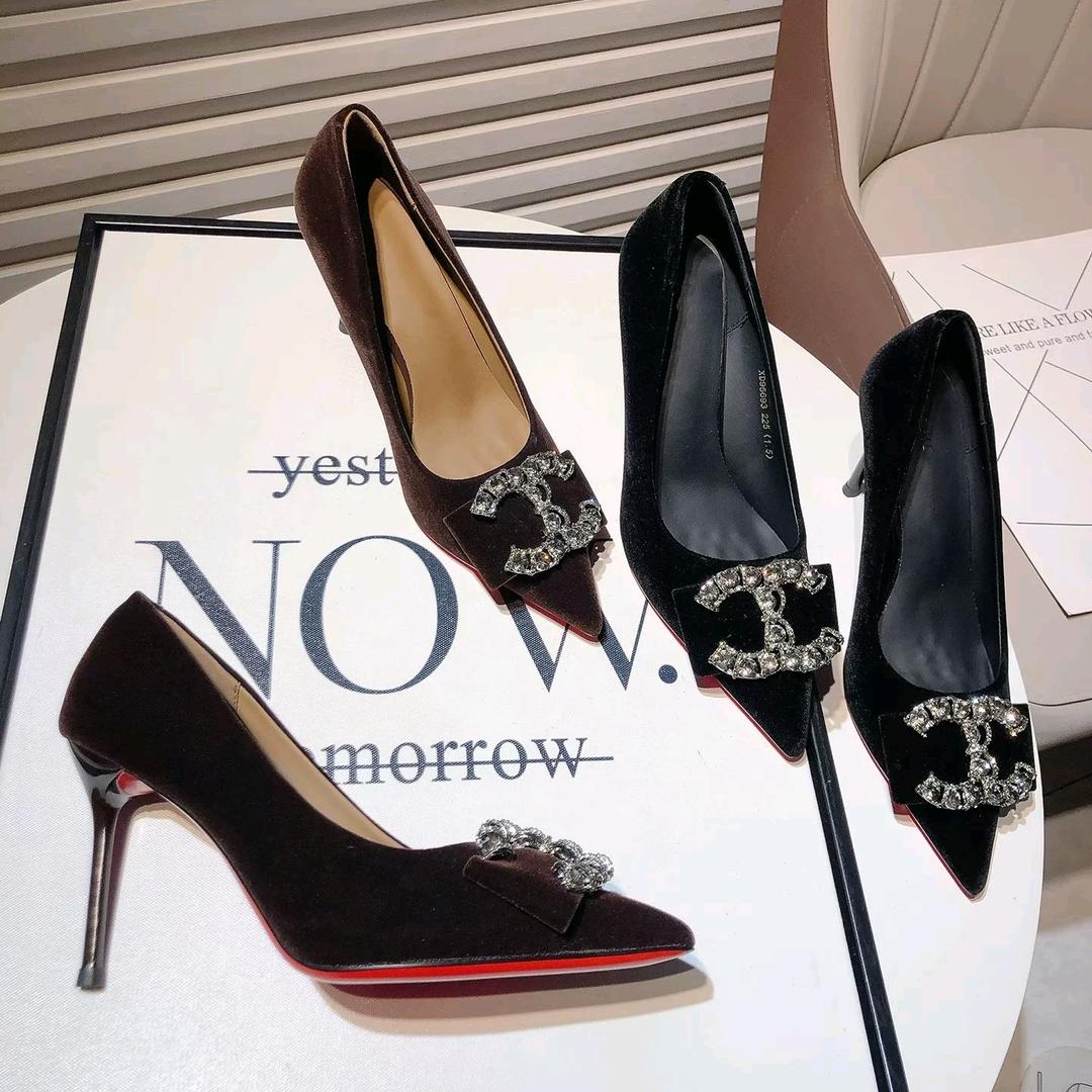 昆明俏鞋义族时尚女鞋