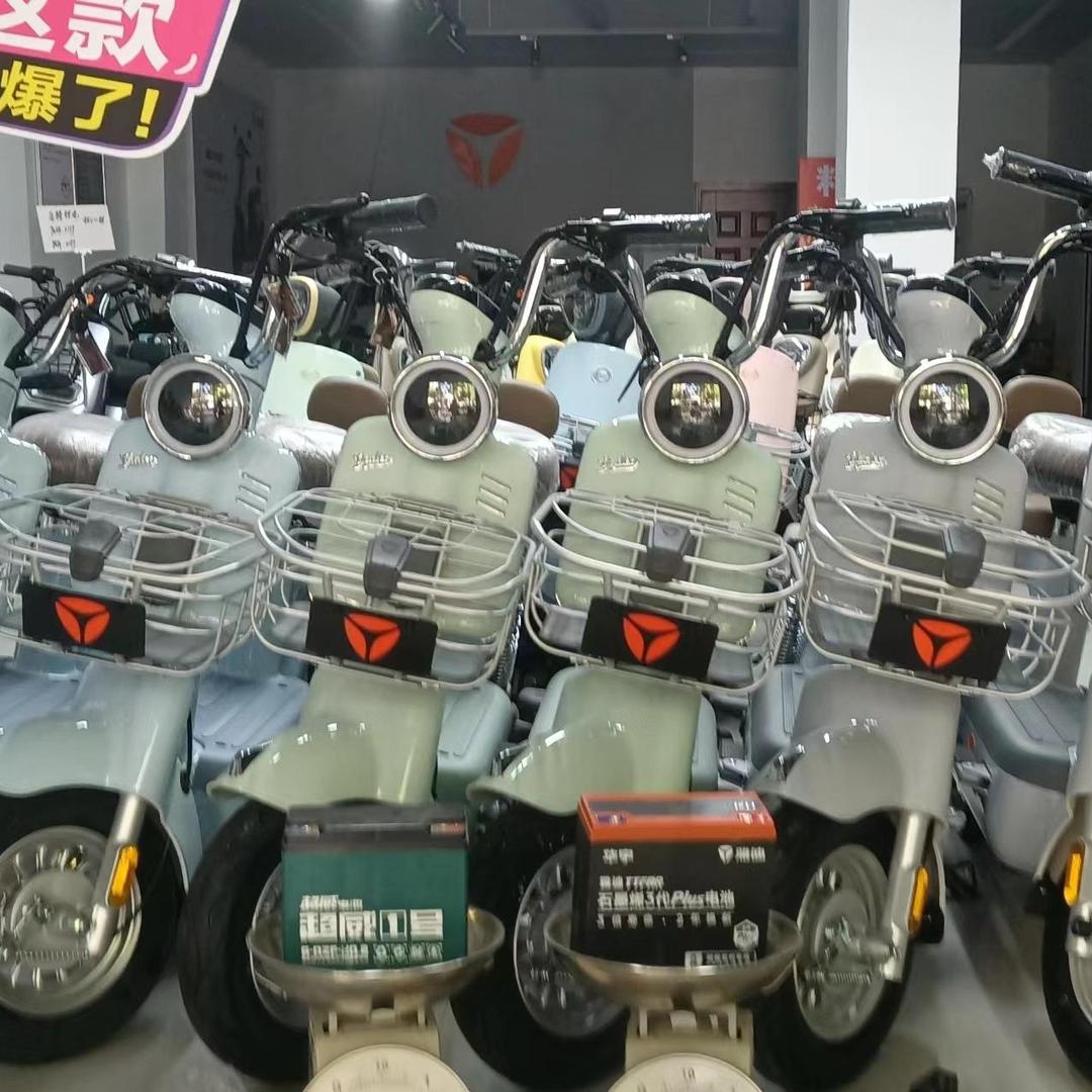 长安区韦曲首帕张村社区雅迪电动车